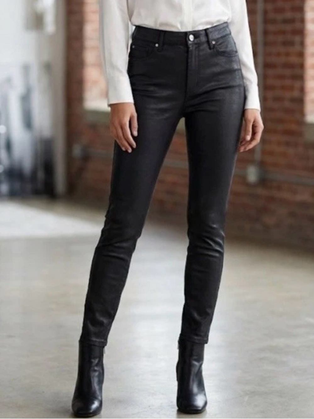 WHBM White House Black Market Black Skinny Coated Denim, Black Wax Jeans, Sz 6
